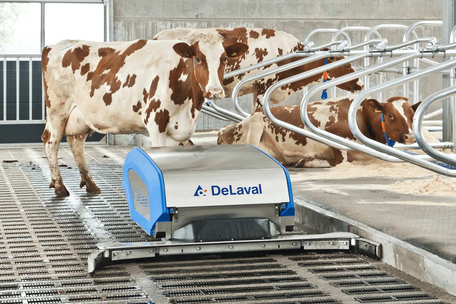 DeLaval RS450S Robotic Manure Scraper